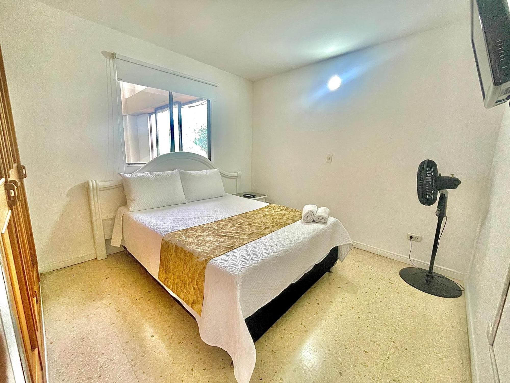 Hotel Torre Primavera Медельин Экстерьер фото