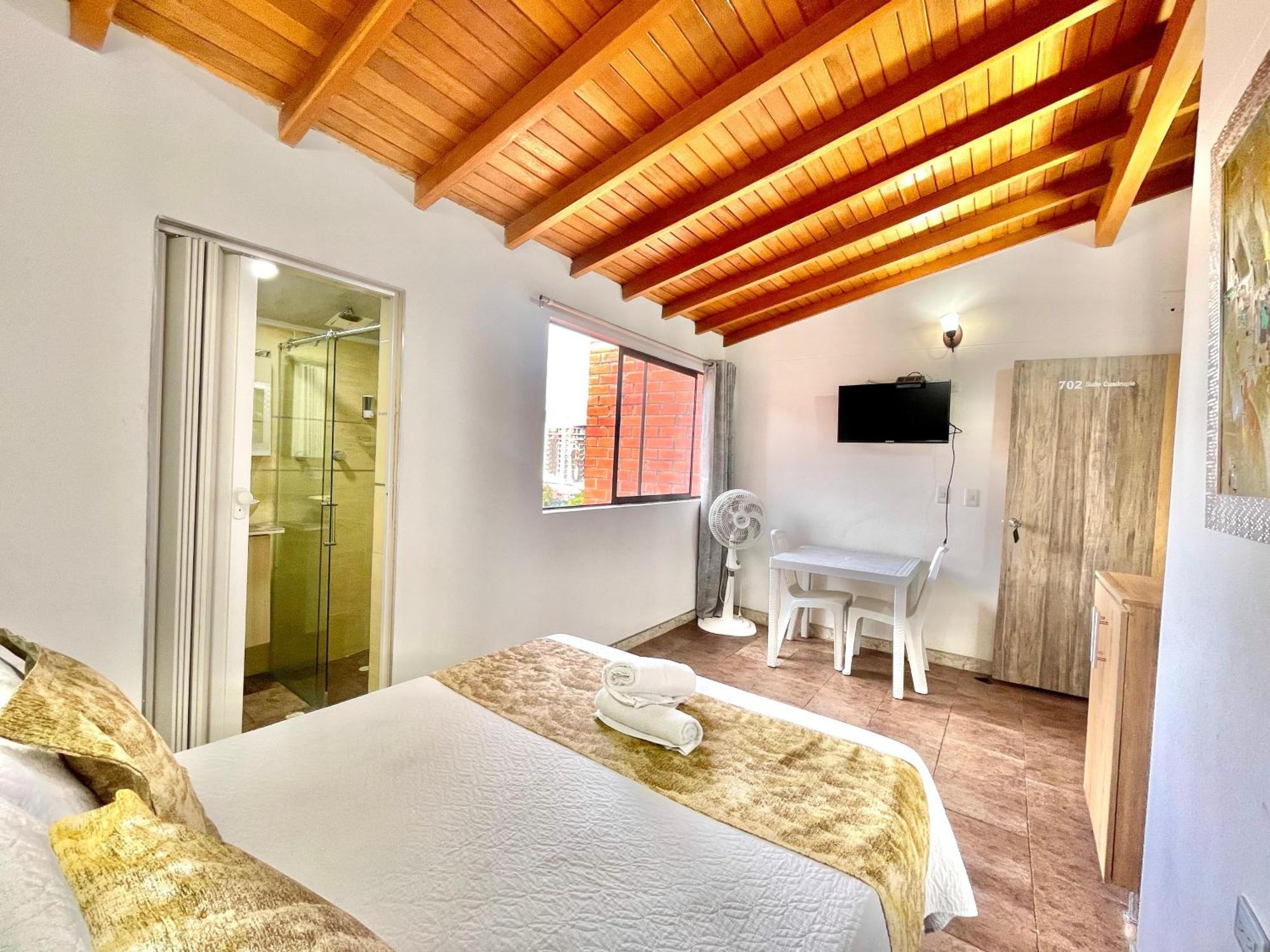 Hotel Torre Primavera Медельин Экстерьер фото
