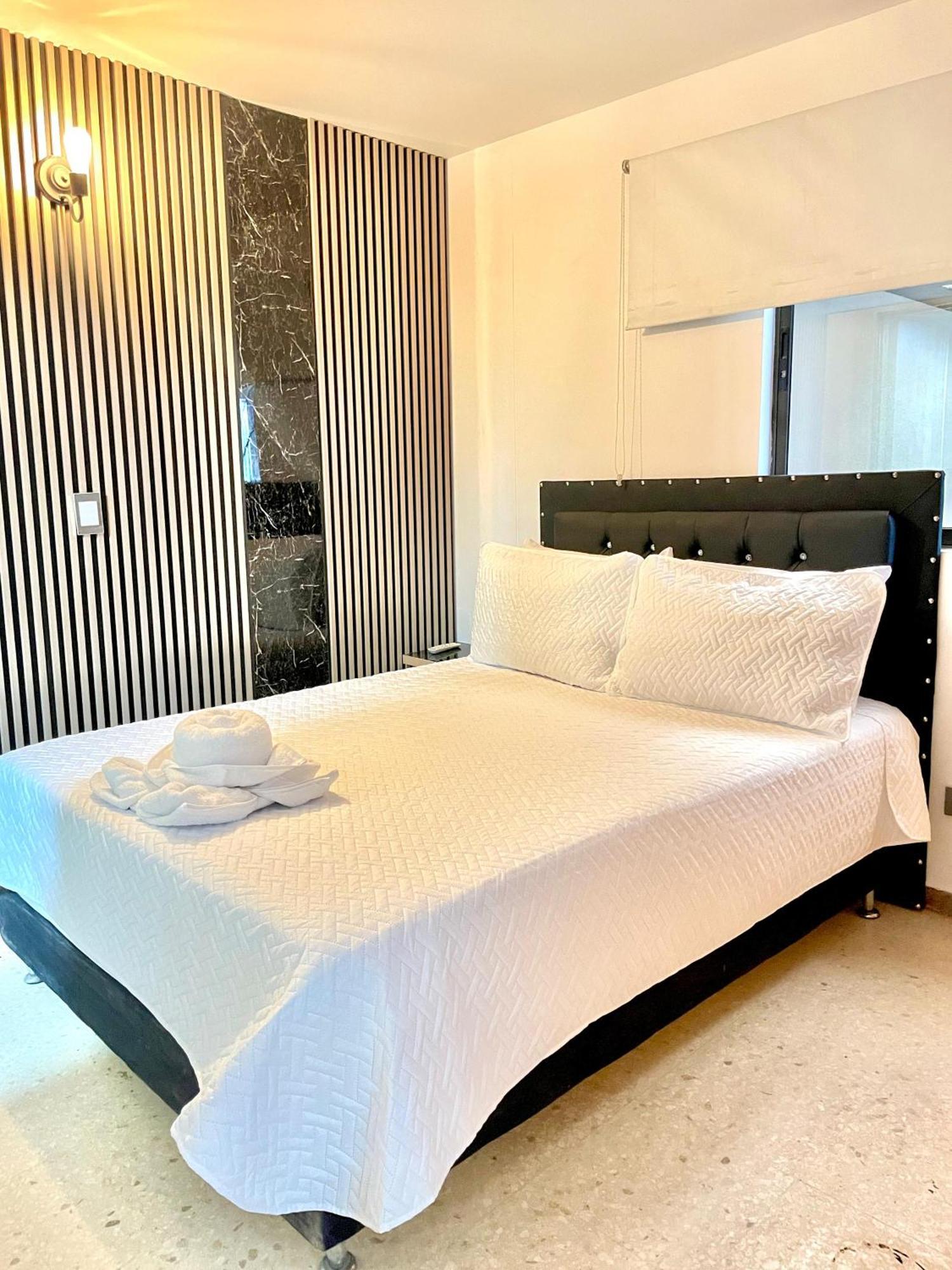 Hotel Torre Primavera Медельин Экстерьер фото