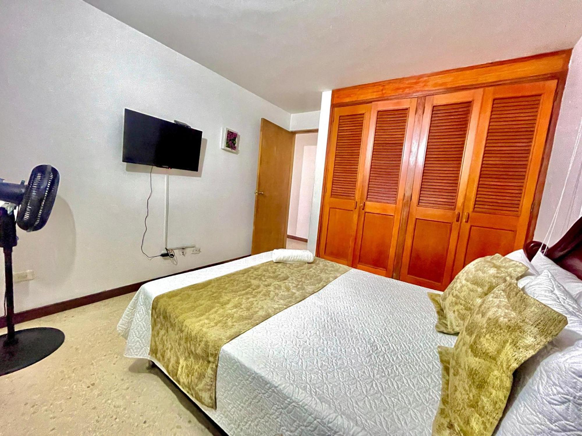 Hotel Torre Primavera Медельин Экстерьер фото