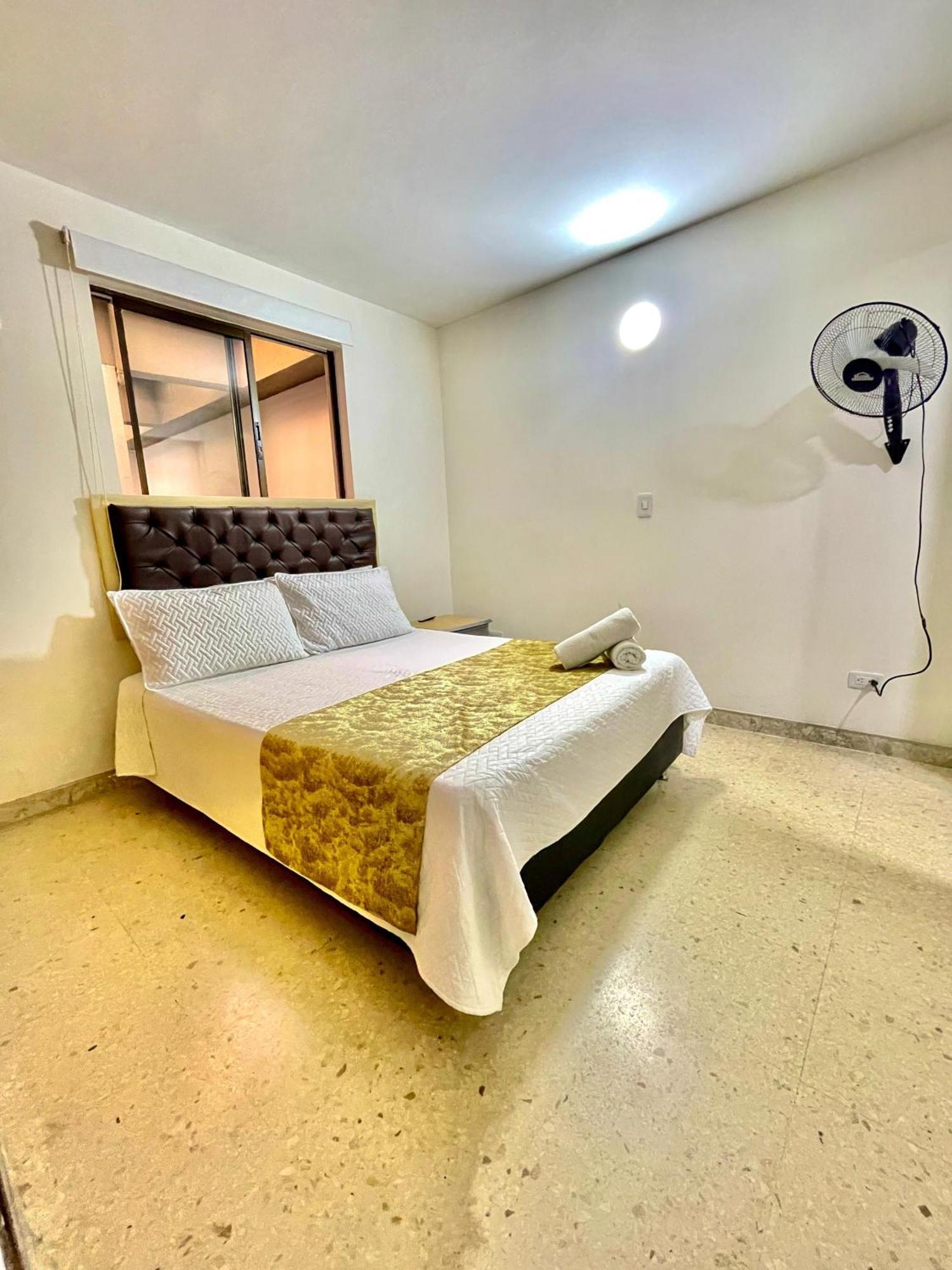 Hotel Torre Primavera Медельин Экстерьер фото